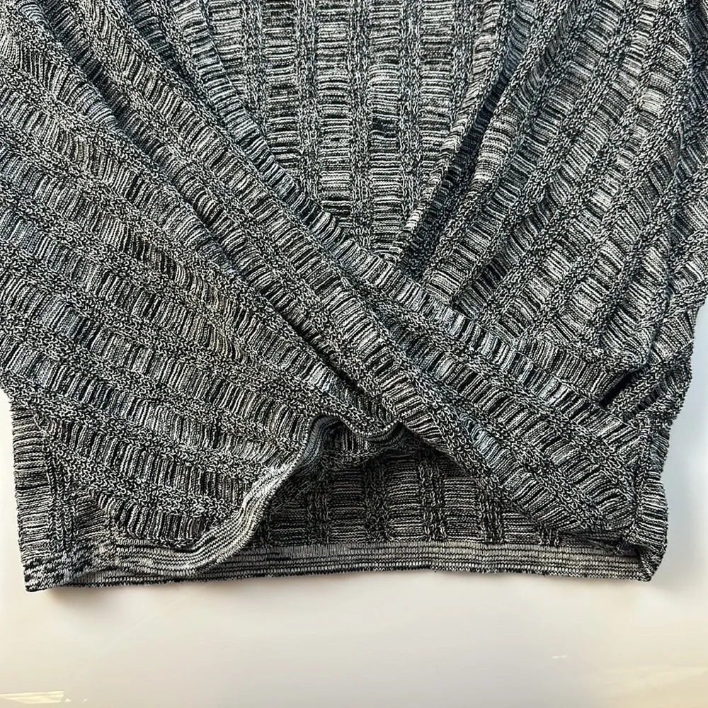 Eileeen Fisher Gray Cropped Top Y14-16 - Picture 4 of 4